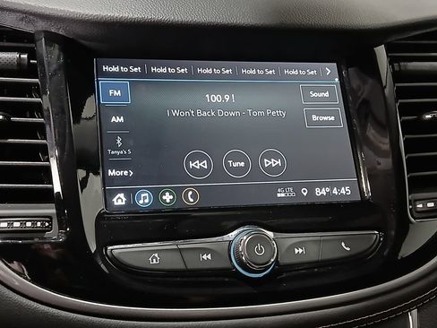Used 2019 Chevrolet Trax LT w/ LT Convenience Package AWD/4WD image 23