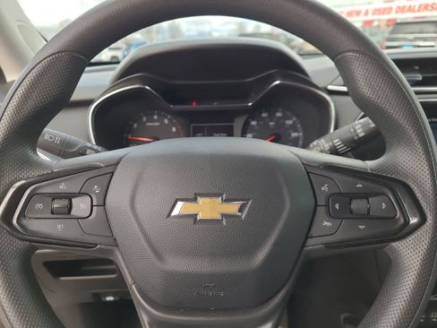 Used 2022 Chevrolet TrailBlazer LT w/ Convenience Package image 23