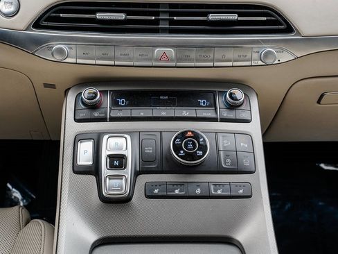 Used 2020 Hyundai Palisade Limited image 14