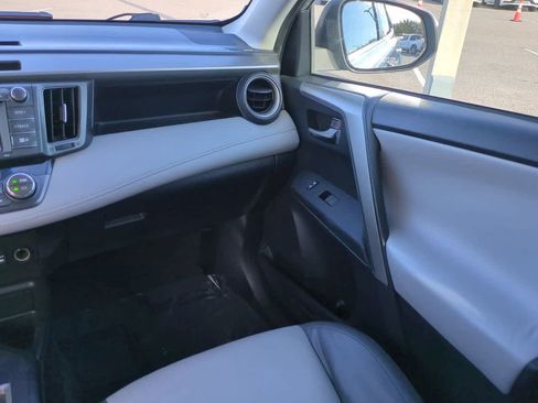 Used 2014 Toyota RAV4 Limited FWD image 16