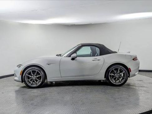Used 2019 MAZDA MX-5 Miata Grand Touring w/ GT-S Package image 21
