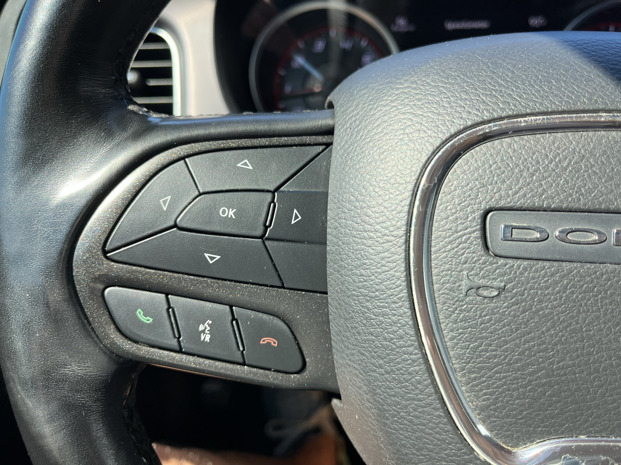 Used 2022 Dodge Charger SXT w/ Leather Interior Group RWD image 16