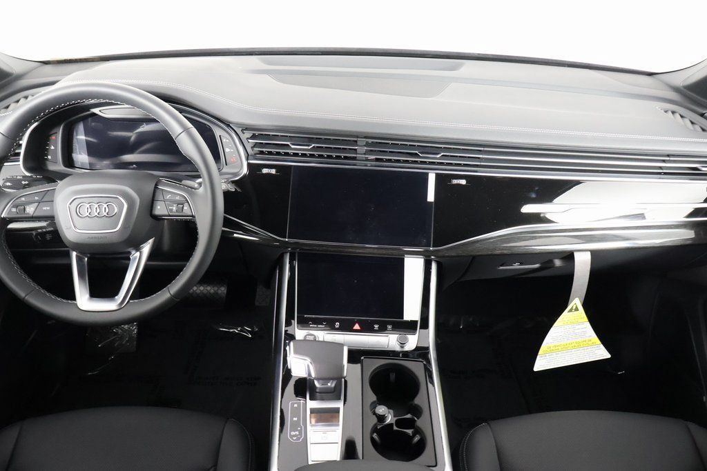 New 2026 Audi Q7 3.0T Premium Plus AWD/4WD image 4