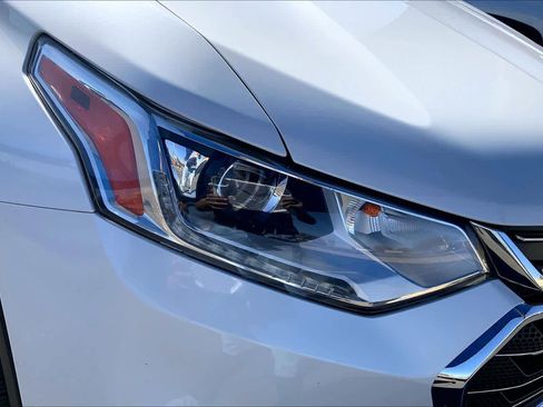 Used 2020 Chevrolet Traverse LT w/ LT Premium Package image 28