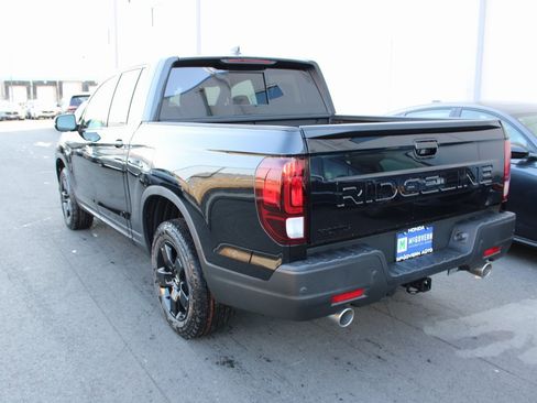 New 2026 Honda Ridgeline Black Edition image 9