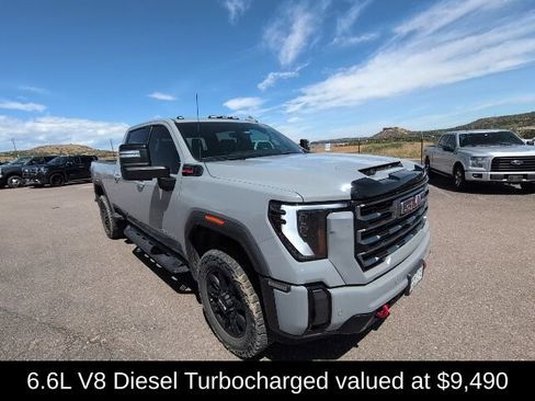 Used 2024 GMC Sierra 2500 AT4 w/ Technology Package AWD/4WD image 3