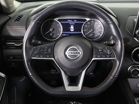 Used 2023 Nissan Sentra SR w/ SR Premium Package image 39