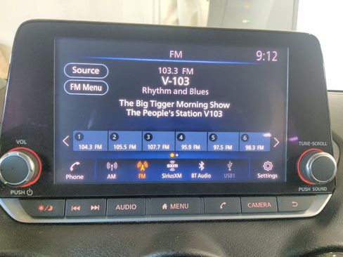Used 2021 Nissan Sentra SV FWD image 25
