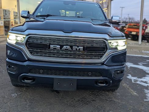 Used 2022 RAM 1500 Limited w/ Body-Colour Bumper Group image 3