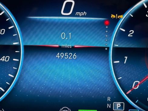 Used 2023 Mercedes-Benz GLS 580 4MATIC image 5