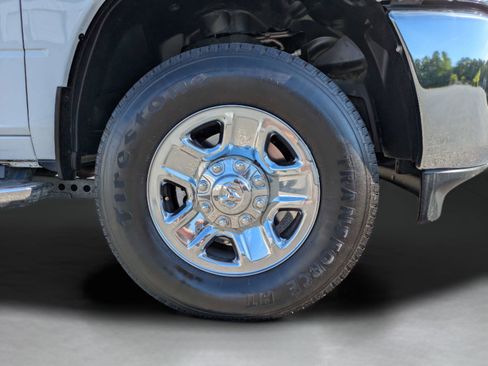 Used 2024 RAM 2500 Tradesman w/ Chrome Appearance Group AWD/4WD image 32