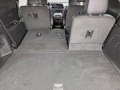 Used 2026 Chevrolet Traverse RS AWD/4WD image 6