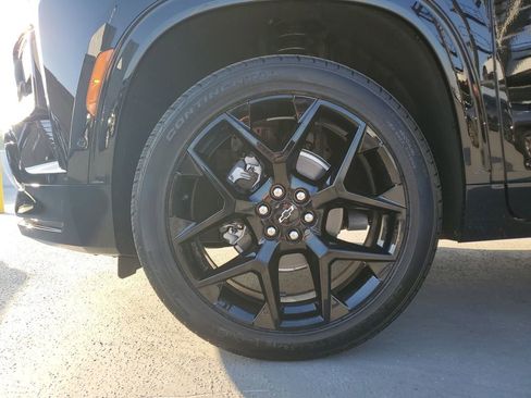 New 2026 Chevrolet Traverse RS w/ LPO, Floor Liner Package image 6