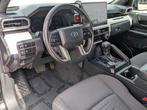 Used 2024 Toyota Tacoma TRD Off-Road image 11