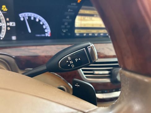 Used 2010 Mercedes-Benz S 550 image 8