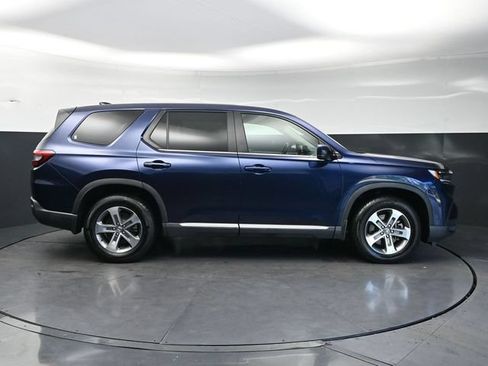 Used 2023 Honda Pilot EX-L image 4