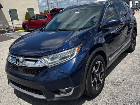 Used 2018 Honda CR-V Touring image 3