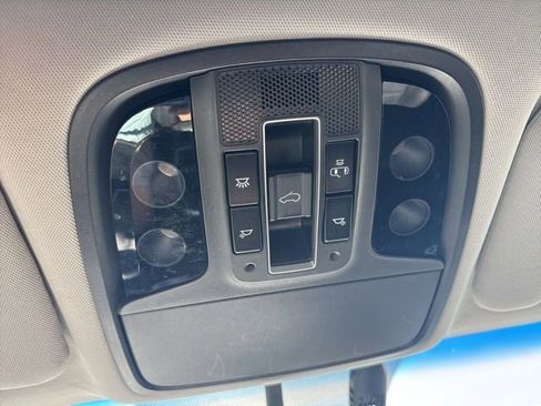 Used 2016 Kia Sorento SX image 20