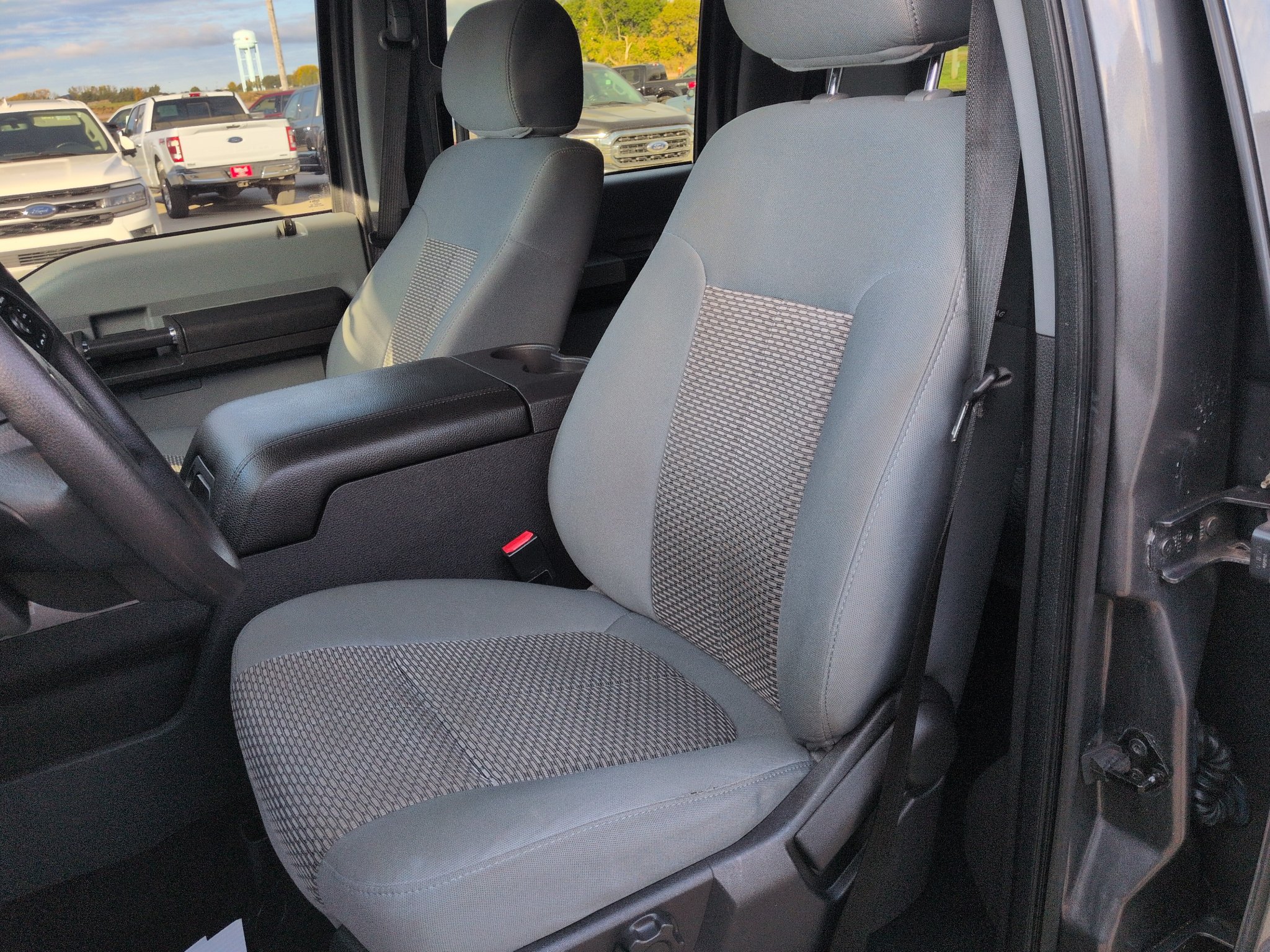 Used 2012 Ford F250 XLT w/ XLT Premium Pkg AWD/4WD image 14