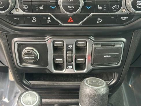 Used 2020 Jeep Wrangler Unlimited Sport S AWD/4WD image 18