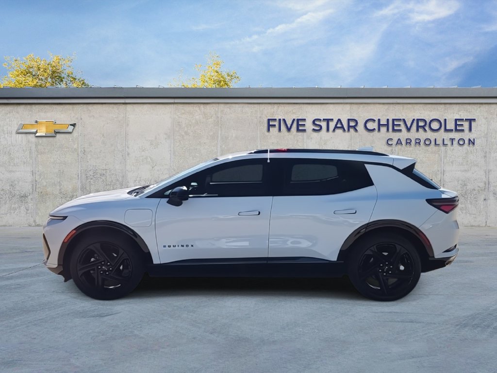 Used 2024 Chevrolet Equinox EV RS FWD image 5