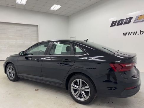 Used 2024 Volkswagen Jetta SE FWD image 7