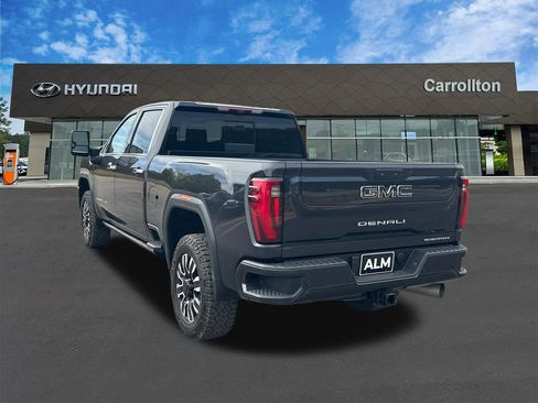 Used 2024 GMC Sierra 3500 Denali Ultimate AWD/4WD image 7