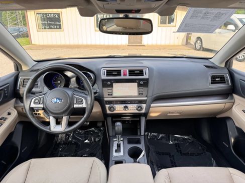 Used 2015 Subaru Legacy 2.5i Limited AWD/4WD image 2