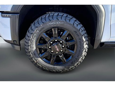 New 2026 GMC Sierra 3500 AT4 w/ AT4 Premium Plus Package image 13