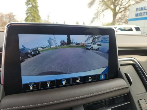 Used 2021 GMC Yukon SLT w/ SLT Luxury Package AWD/4WD image 28