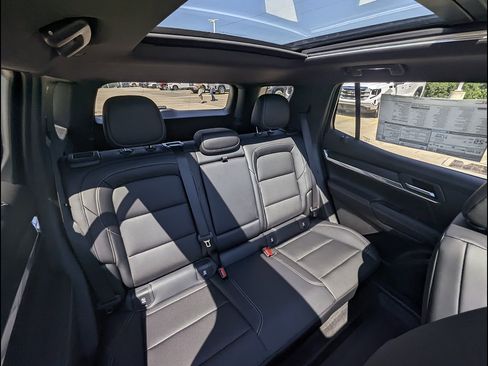 New 2026 GMC Terrain Elevation w/ Elevation Premium Package AWD/4WD image 14