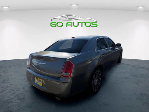 Used 2012 Chrysler 300 S w/ Luxury Group image 5