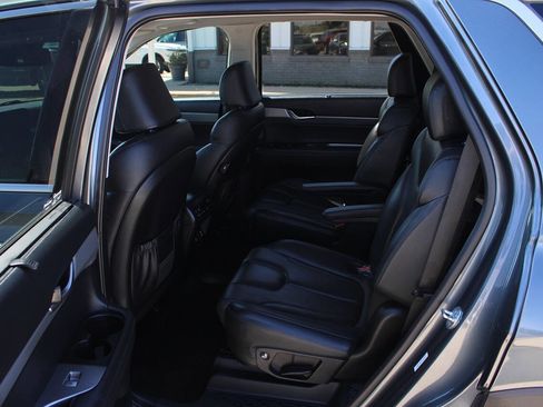 Used 2022 Hyundai Palisade SEL w/ Premium Package AWD/4WD image 9