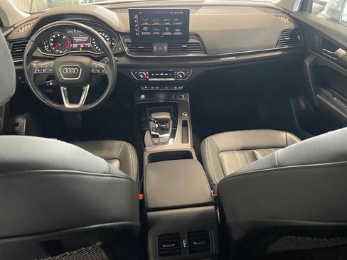 Used 2022 Audi Q5 2.0T Premium w/ Convenience Package AWD/4WD image 12