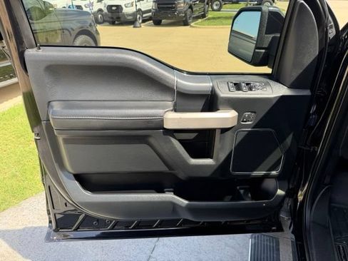 Used 2020 Ford F150 Lariat w/ Equipment Group 502A Luxury AWD/4WD image 8