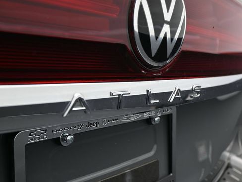 Used 2025 Volkswagen Atlas SEL Premium R-Line AWD/4WD image 36