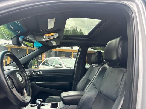 Used 2015 Jeep Grand Cherokee Altitude AWD/4WD image 9