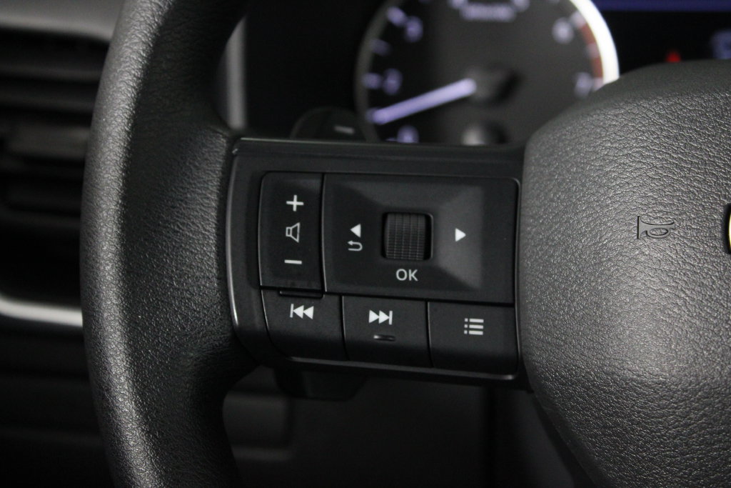 Certified 2025 Nissan Rogue S FWD image 26