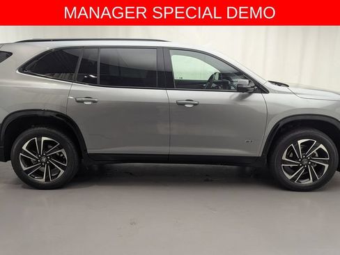 Used 2026 Buick Enclave Sport Touring w/ Power Package AWD/4WD image 2