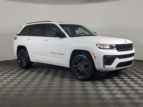 New 2026 Jeep Grand Cherokee Limited image 2