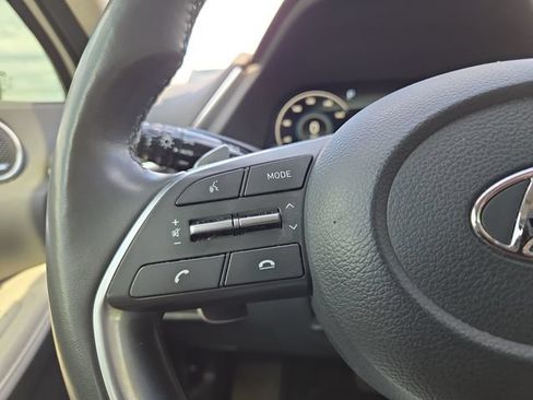 Used 2022 Hyundai Sonata Limited w/ Preferred Accessory Package FWD image 17