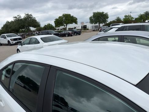 Used 2024 Toyota Corolla LE image 5