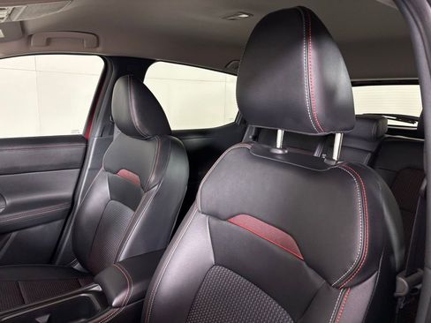 New 2026 Nissan Kicks SR FWD image 18