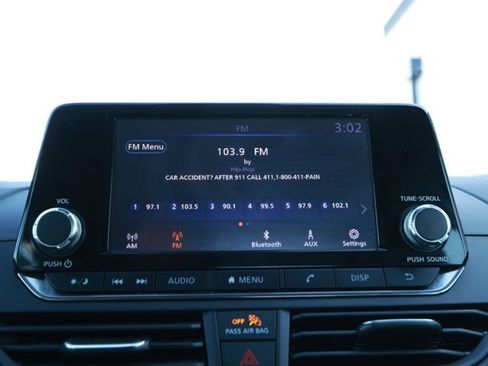 Used 2024 Nissan Altima 2.5 S image 16