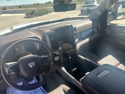 Used 2025 RAM 1500 Limited AWD/4WD image 13
