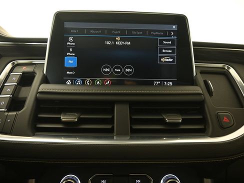 Used 2021 GMC Yukon SLT w/ SLT Luxury Plus Package AWD/4WD image 29