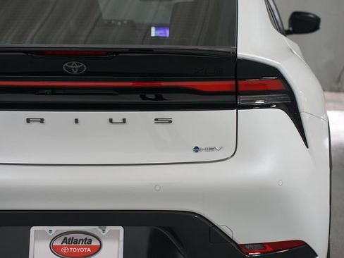 New 2026 Toyota Prius XLE image 10