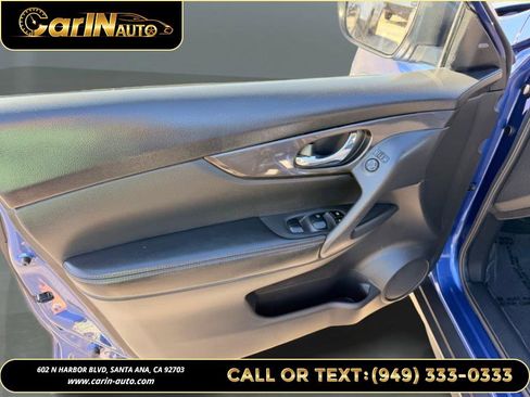 Used 2020 Nissan Rogue SV FWD image 23