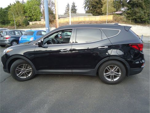 Used 2017 Hyundai Santa Fe Sport AWD/4WD image 9