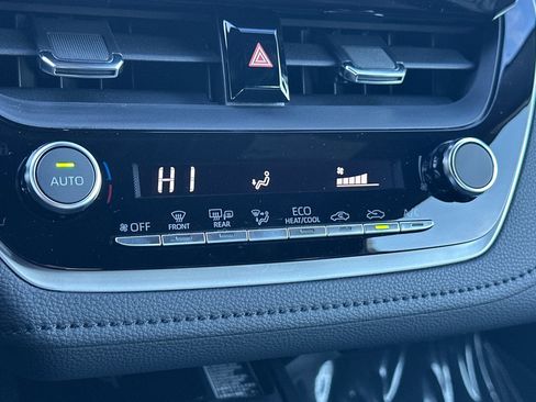 New 2026 Toyota Corolla SE image 17